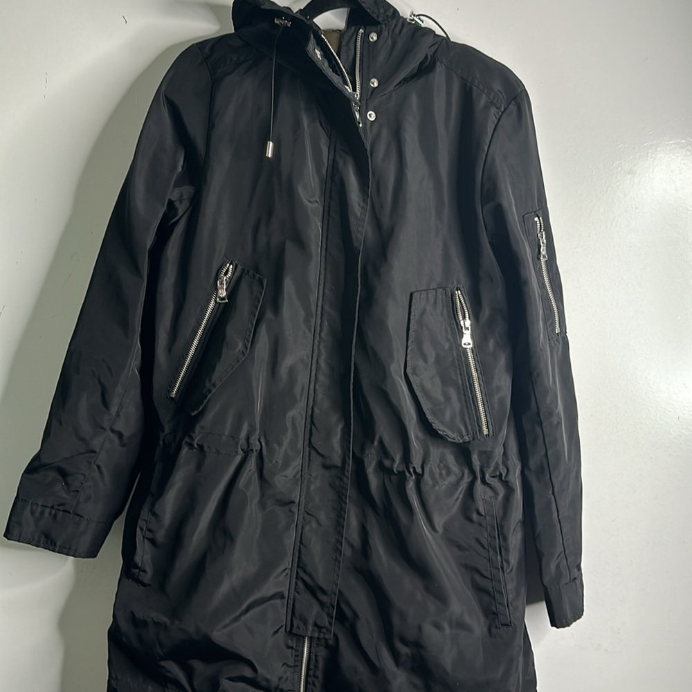 Vince camuto black rain jacket size medium